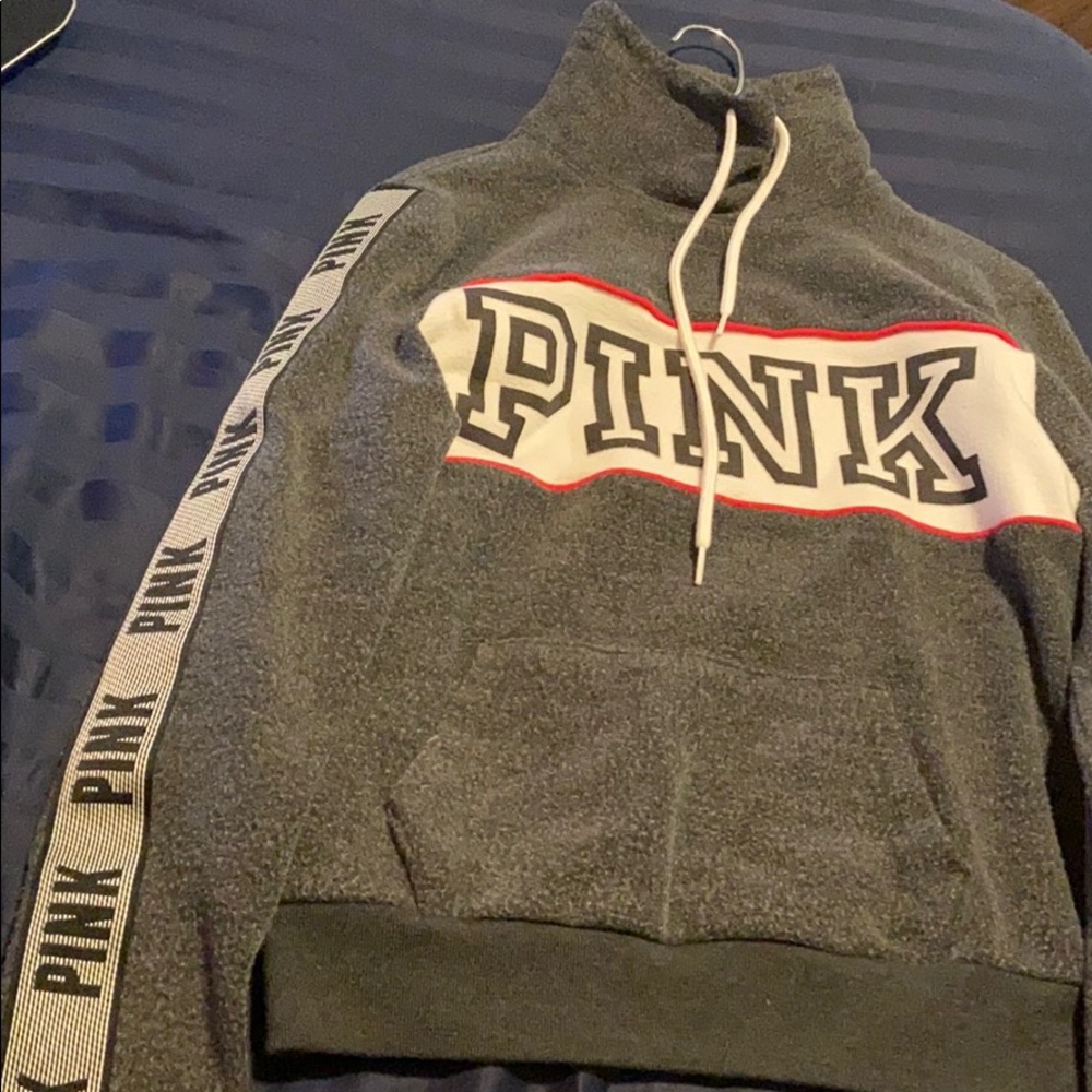 victoria’s secret pink sweatshirt